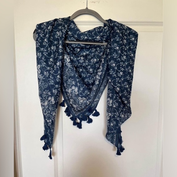 Aeropostale Scarf - Picture 1 of 3